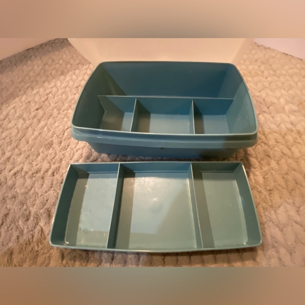 Vintage Tupperware sewing box 7 in all boxes 3 comes out and good snap on Lid